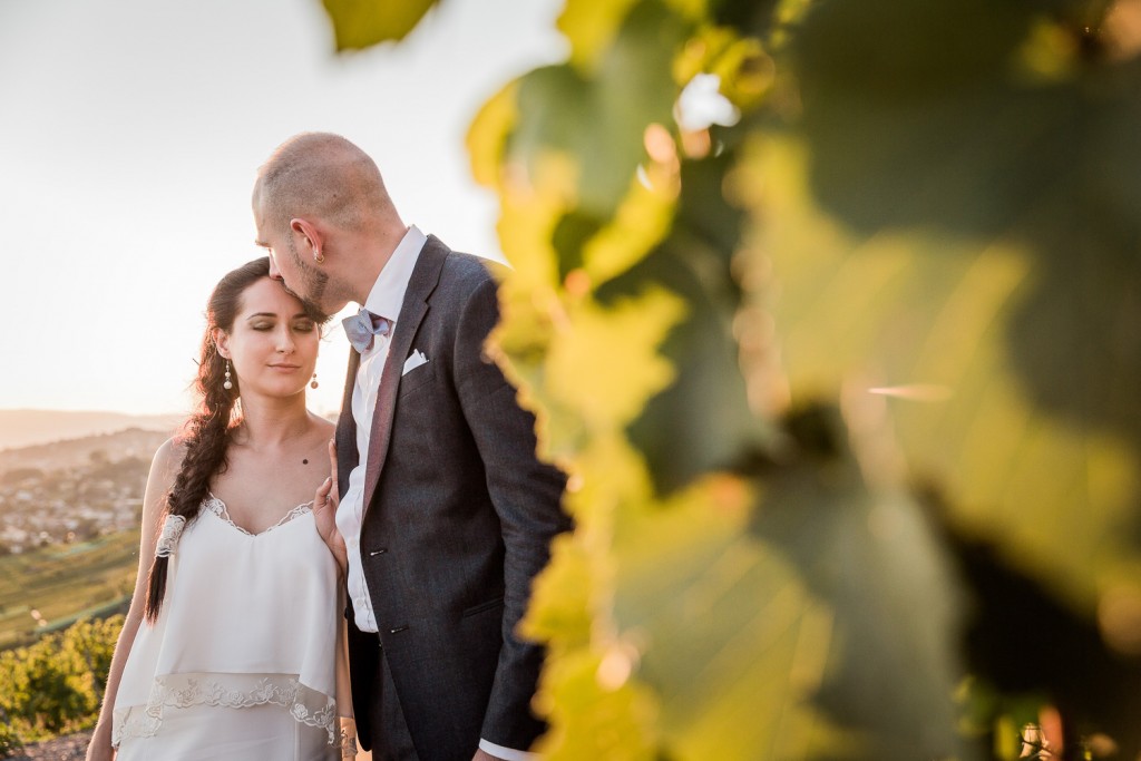 photo de couple dans les vignes, Mélanie et Jérôme ont célébré leur mariage dans les vignes du lavaux